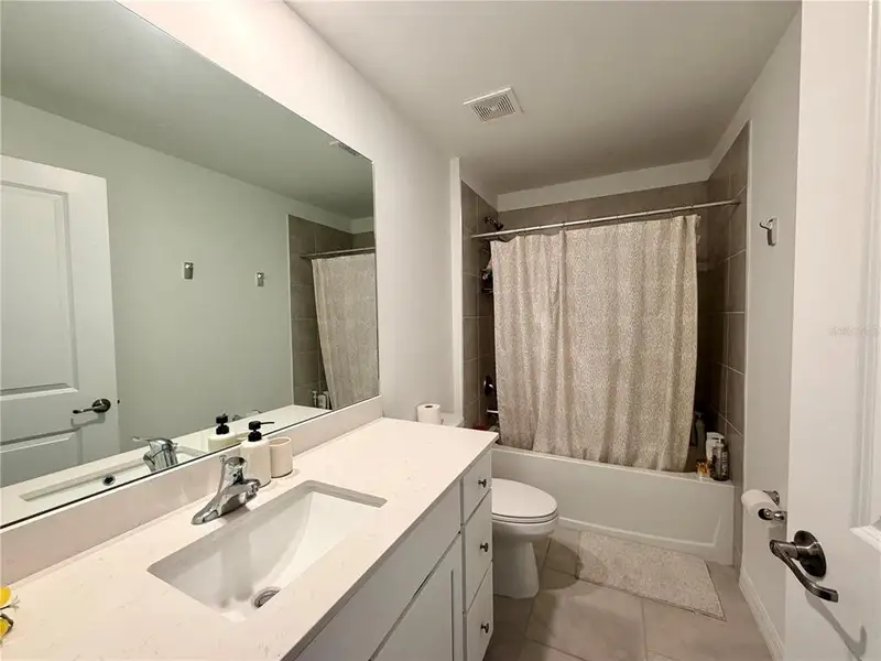 Furnished interior view inside a new home in , Port Charlotte (Image 9).