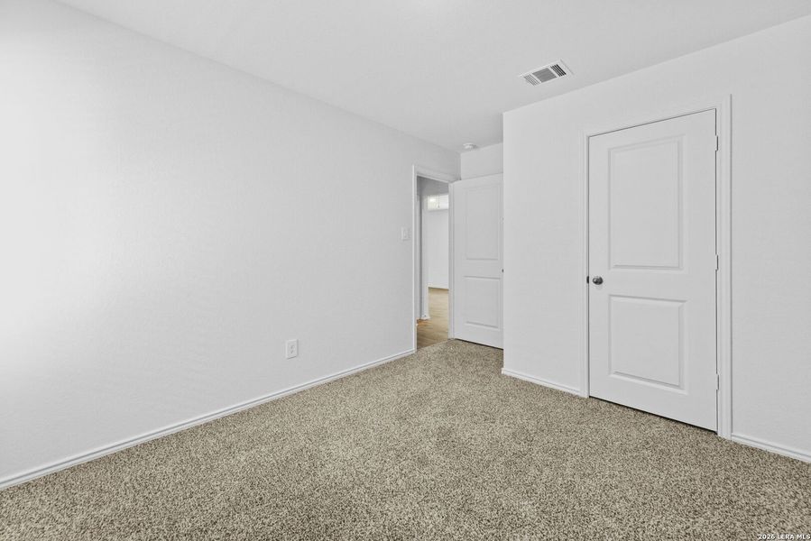 Spacious, unfurnished interior of a new home in Hickory Ridge, Elmendorf (Image 12). Spacious, unfurnished interior of a new home in Hickory Ridge, Elmendorf (Image 12).