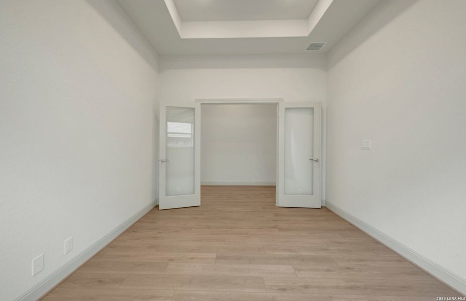 Spacious, unfurnished interior of a new home in Windsong - Reserve Series, Boerne (Image 18). Spacious, unfurnished interior of a new home in Windsong - Reserve Series, Boerne (Image 18).