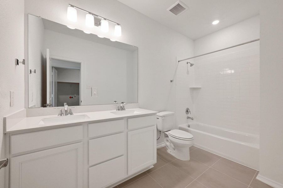 Furnished interior view inside a new home in Salerno - Heritage Collection, Round Rock (Image 4).