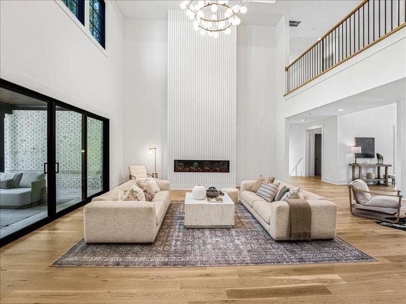 Furnished interior view inside a new home in , Alpharetta (Image 45).