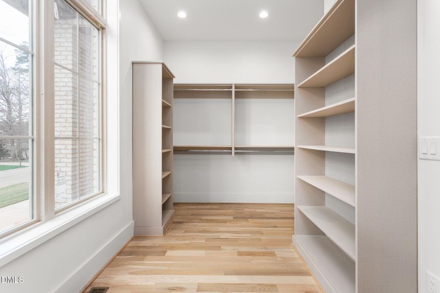 1150 Lochshire Drive-31