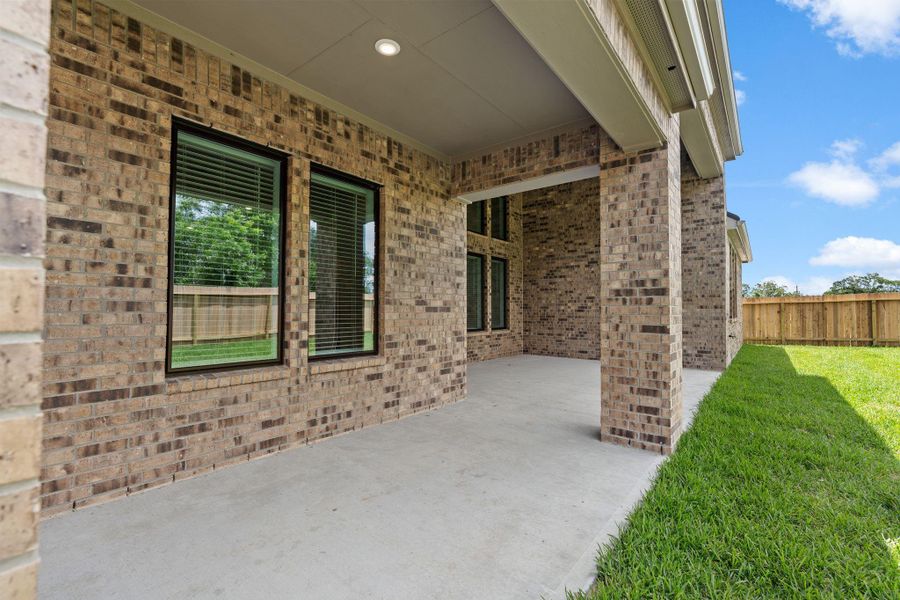Exterior details and patio area of a home in Friendswood Trails, Friendswood (Image 33). Exterior details and patio area of a home in Friendswood Trails, Friendswood (Image 33).