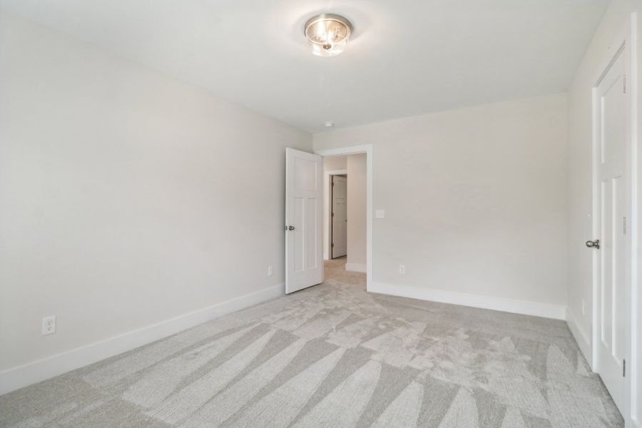 Representative unfurnished interior of a home built from the Sonoma II by Great Southern Homes in Edwards Ridge, Central (Image 42).