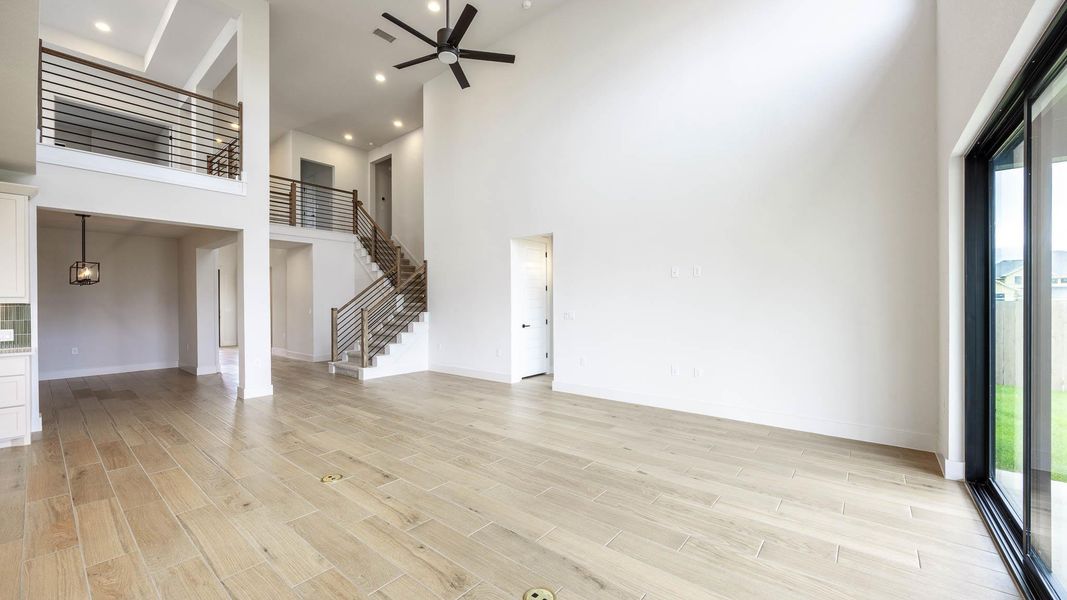 Spacious, unfurnished interior of a new home in Easton Park, Austin (Image 10).