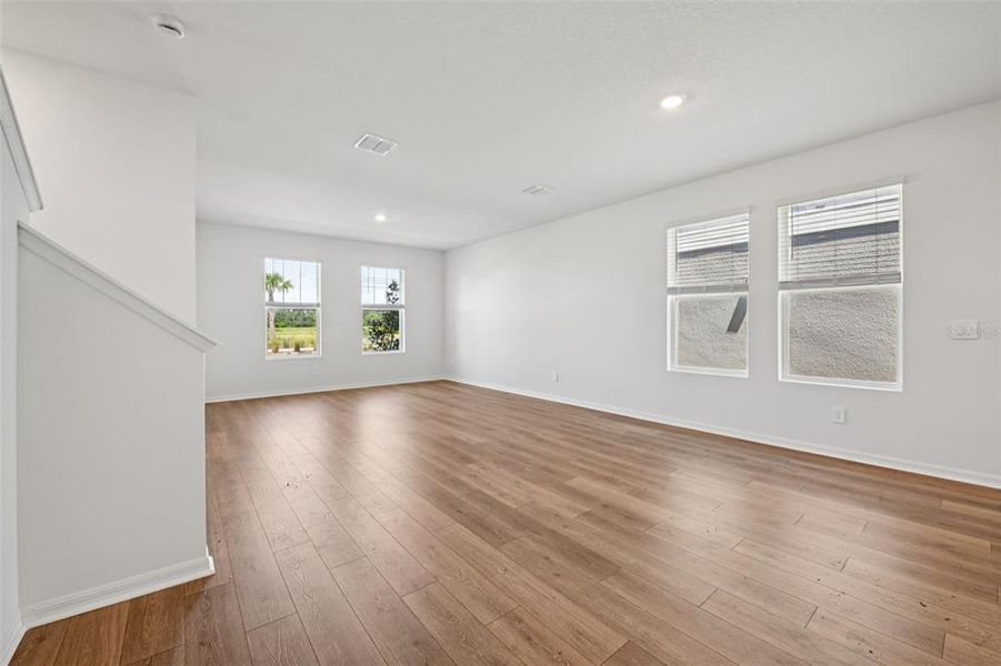 Spacious, unfurnished interior of a new home in The Meadow at Crossprairie Bungalows, St. Cloud (Image 23).