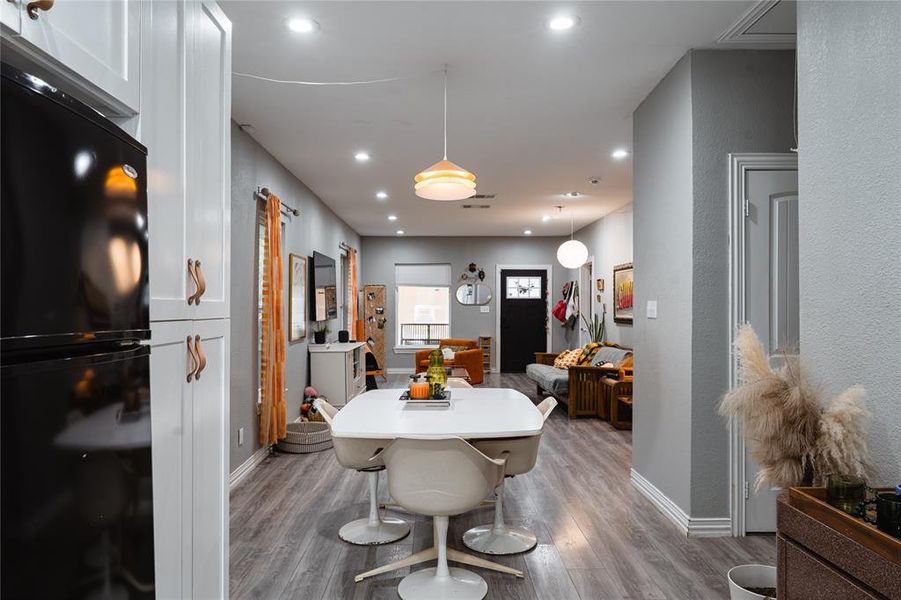 Furnished interior view inside a new home in , Fort Worth (Image 17). Furnished interior view inside a new home in , Fort Worth (Image 17).