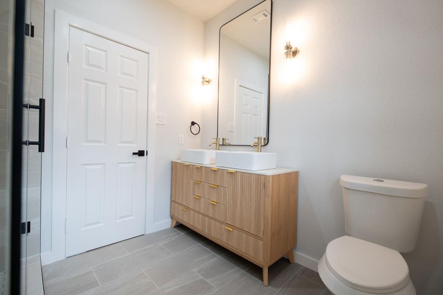 Furnished interior view inside a new home in , Dayton (Image 8).