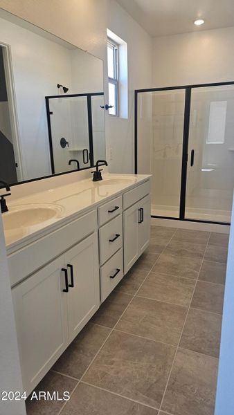 Frontera Lot 49 Primary Bathroom - Copy