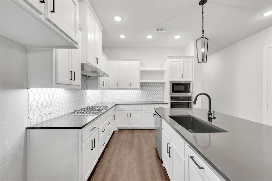 Furnished interior view inside a new home in Mantua Point Gardens, Van Alstyne (Image 10).