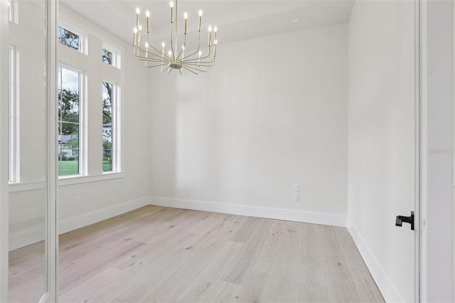 Spacious, unfurnished interior of a new home in , Lutz (Image 18).