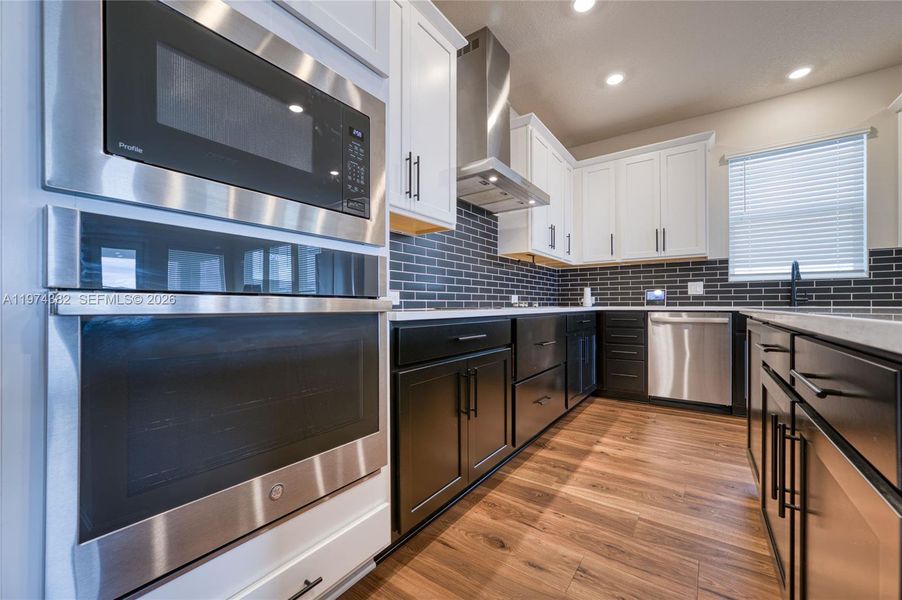 Furnished interior view inside a new home in , Clermont (Image 13).