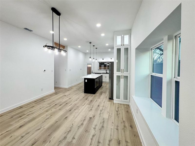 Spacious, unfurnished interior of a new home in , Greenville (Image 26).