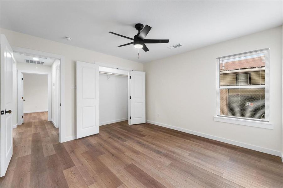 Spacious, unfurnished interior of a new home in , Dallas (Image 25).