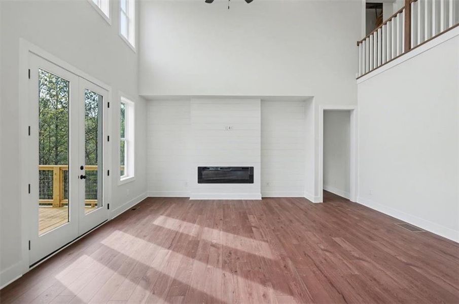 Spacious, unfurnished interior of a new home in , Cartersville (Image 24).