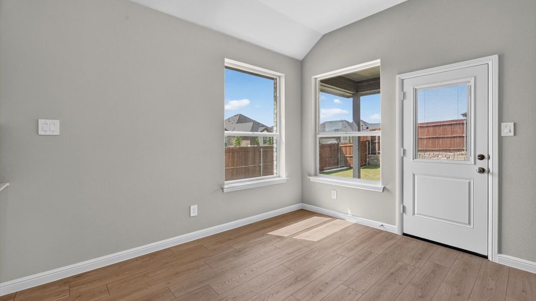 Representative unfurnished interior of a home built from the The Aspen by D.R. Horton in Lakeview Pointe, Midlothian (Image 15).