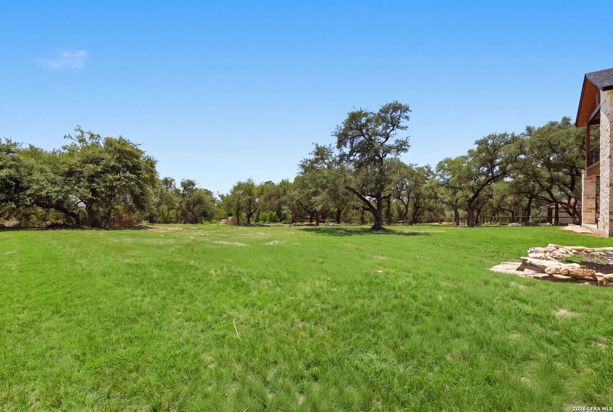 Natural landscape and outdoor views near in Canyon Lake (Image 41). Natural landscape and outdoor views near in Canyon Lake (Image 41).
