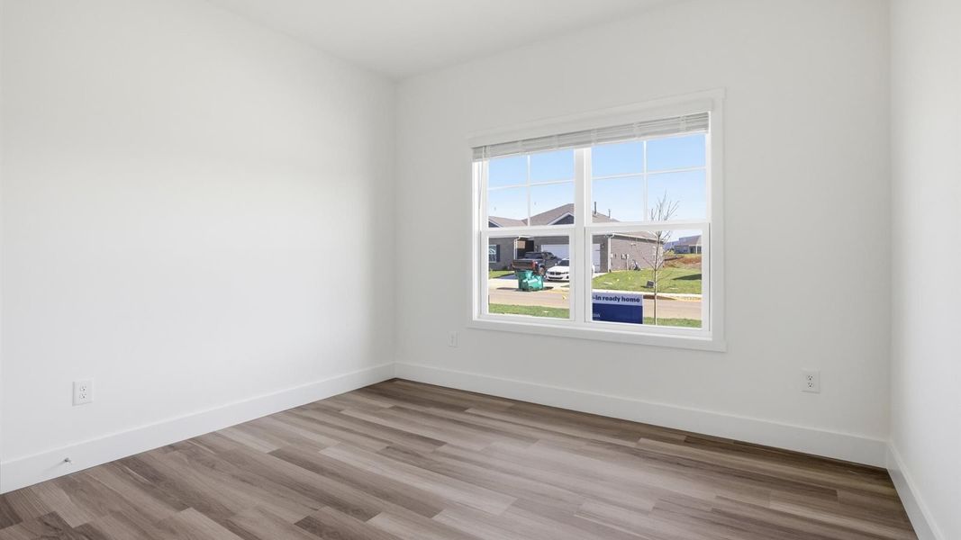Spacious, unfurnished interior of a new home in Millstone Village, Morristown (Image 14).
