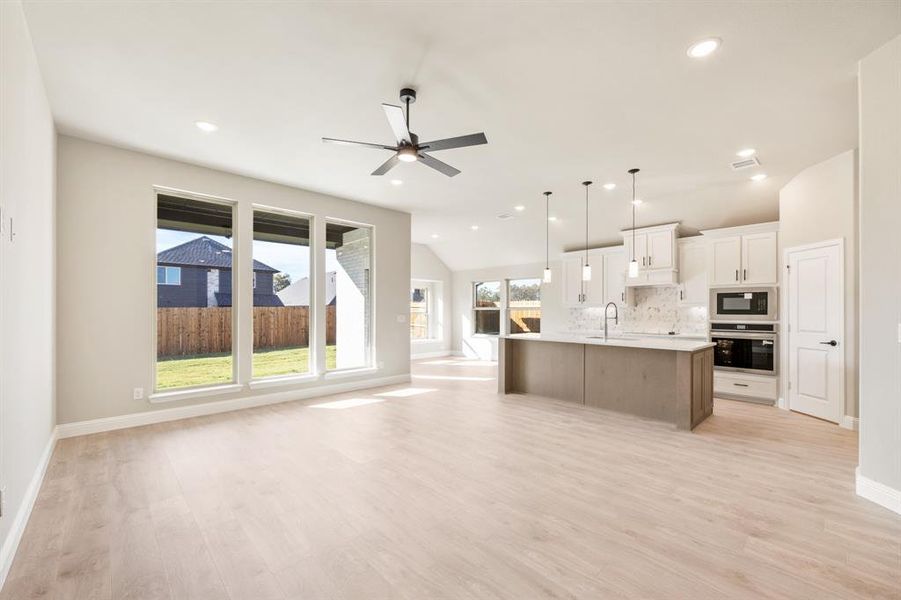 Spacious, unfurnished interior of a new home in Anderson Crossing, Trenton (Image 25).