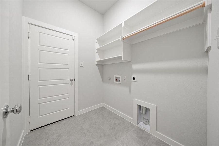 Spacious, unfurnished interior of a new home in , Princeton (Image 24).