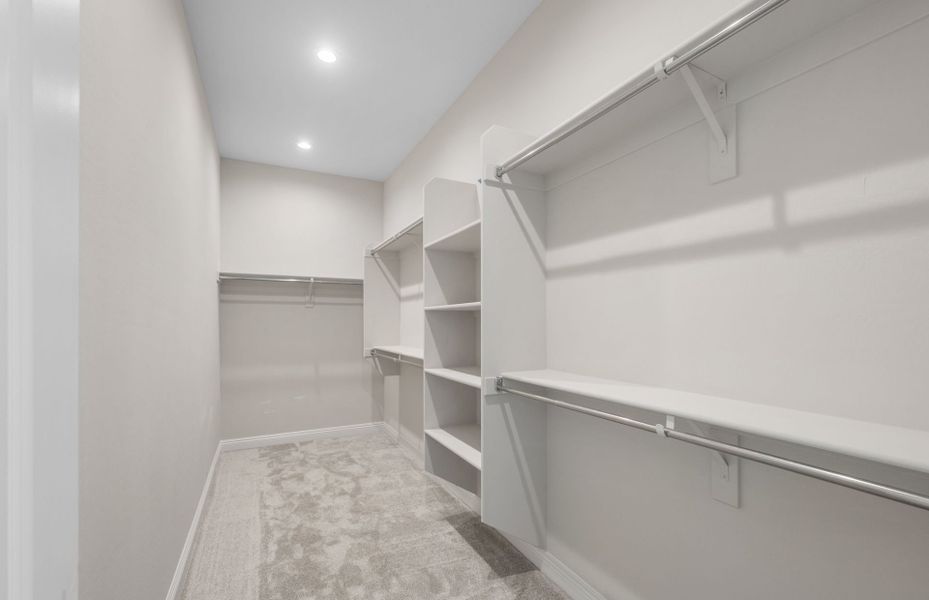 Spacious, unfurnished interior of a new home in Artisan at Asante, Surprise (Image 24).