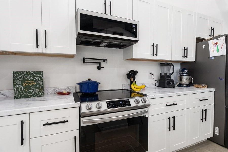 Furnished interior view inside a new home in , Woodville (Image 4).