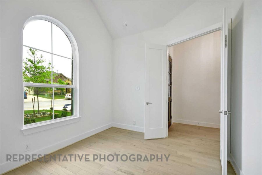 Spacious, unfurnished interior of a new home in Emory Glen, Magnolia (Image 13).