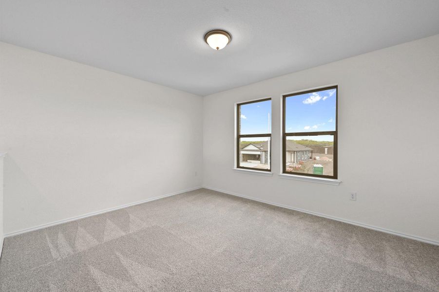Spacious, unfurnished interior of a new home in Stoney Chase, Del Valle (Image 24).