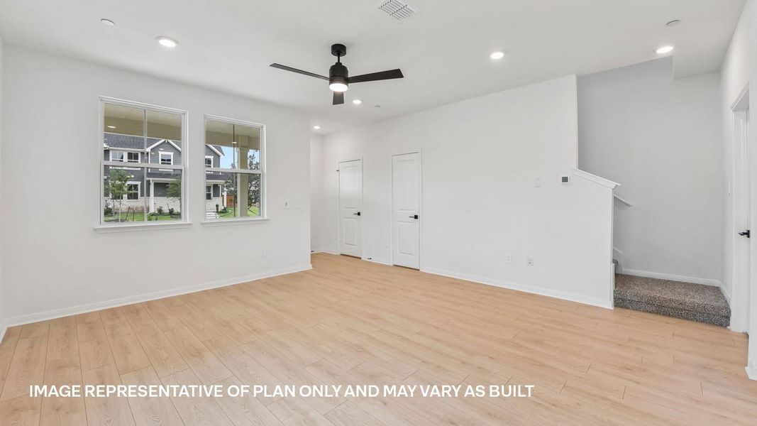 Spacious, unfurnished interior of a new home in Avery Centre, Round Rock (Image 23).
