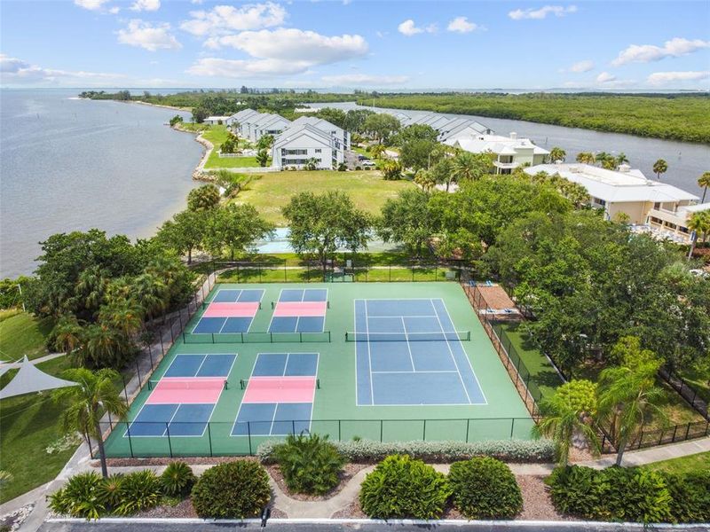 Image 33 of a home in . Image 33 of a home in .