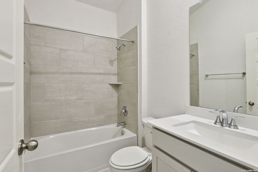 Furnished interior view inside a new home in Fox Falls, Boerne (Image 13).