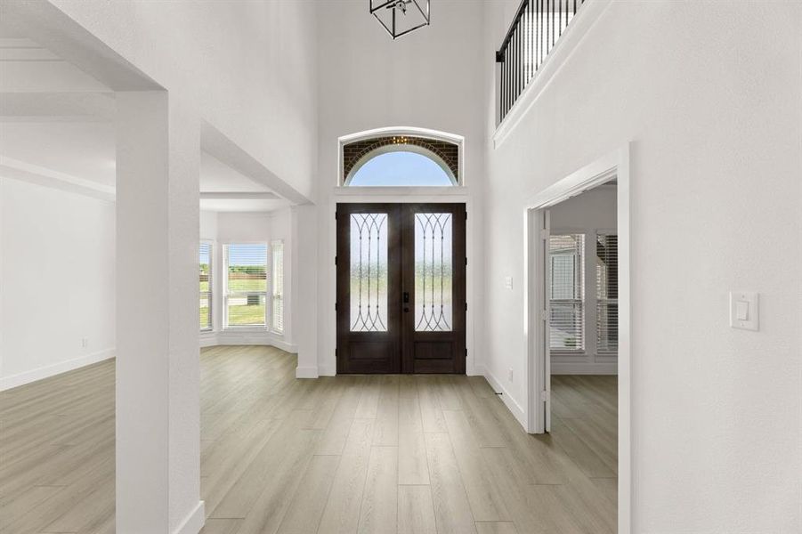 1115 Willow Lake-Entry-1