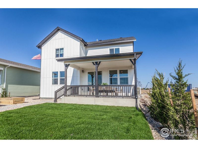 EXAMPLE PHOTO: EXTERIOR EXAMPLE PHOTO: EXTERIOR