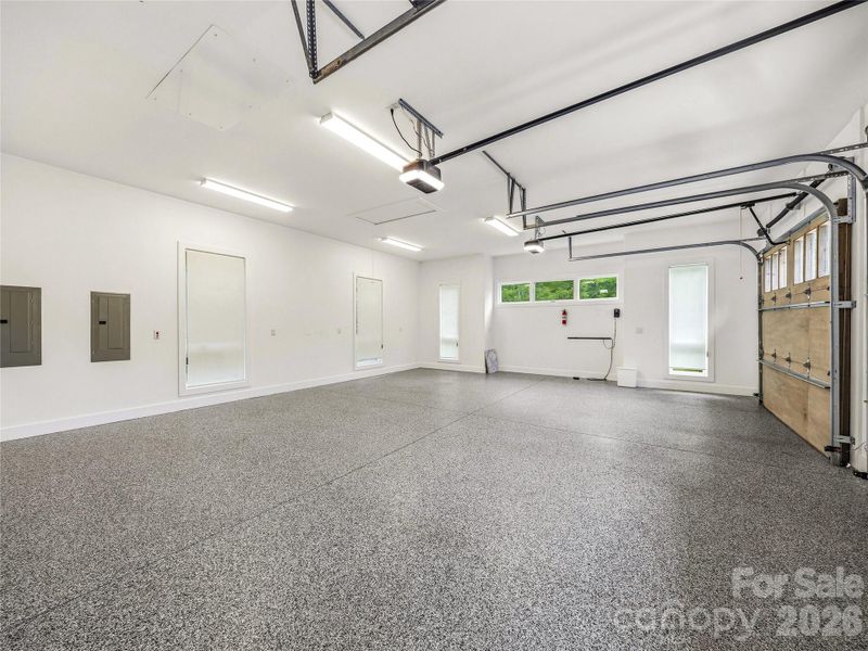 Spacious, unfurnished interior of a new home in , Arden (Image 30).