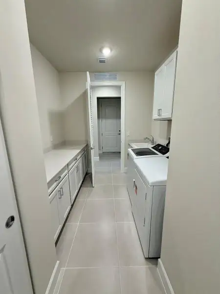 Laundry Room Passthrough