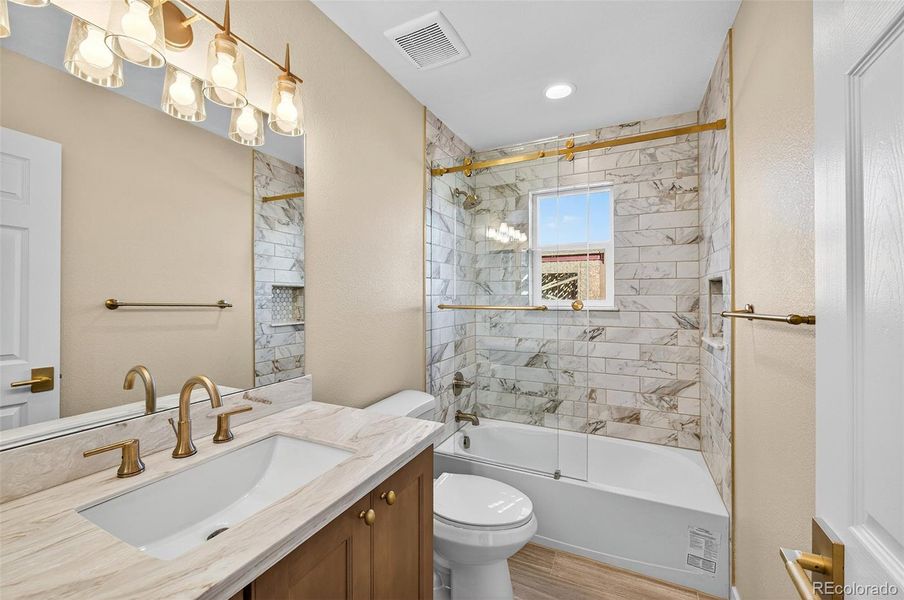 Furnished interior view inside a new home in , Aurora (Image 8).