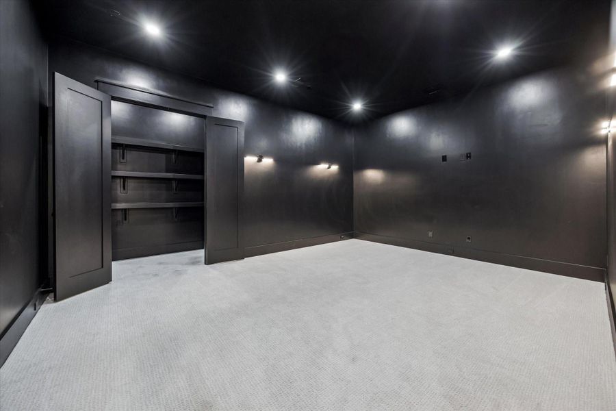 Spacious, unfurnished interior of a new home in , Houston (Image 25).