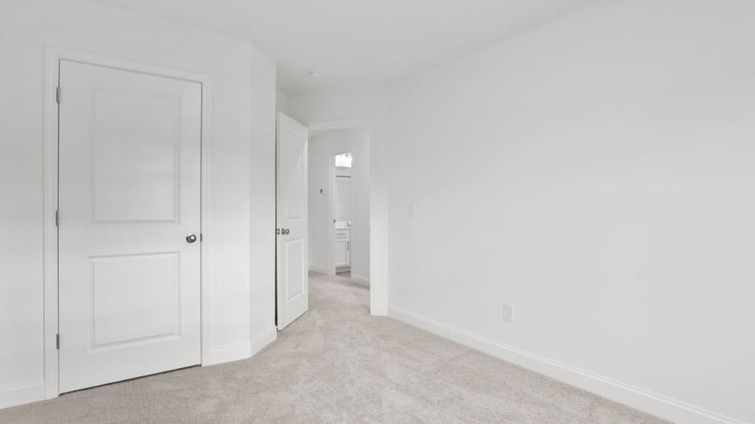 Spacious, unfurnished interior of a new home in Briargate, Fountain Inn (Image 28).