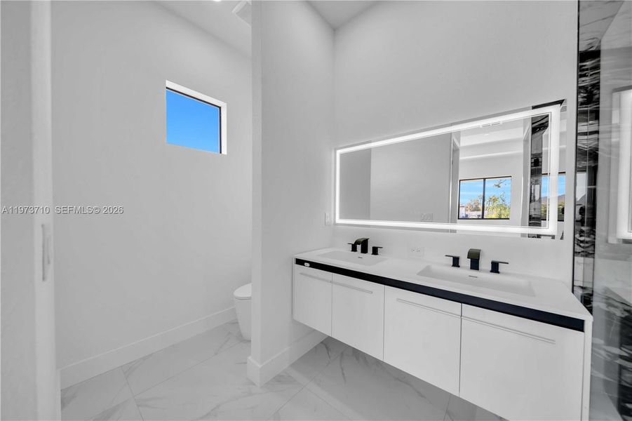 Furnished interior view inside a new home in , Cape Coral (Image 5).