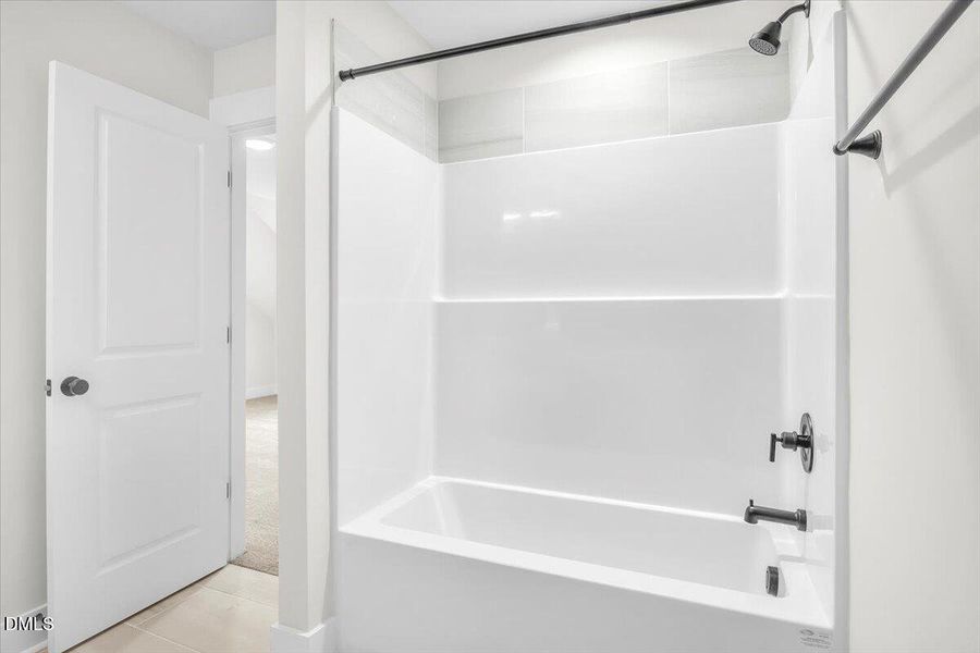 Upstairs Full Bath Upstairs Full Bath