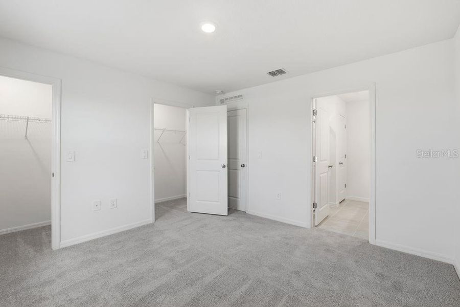 Spacious, unfurnished interior of a new home in The Towns at Firethorn, Parrish (Image 22).