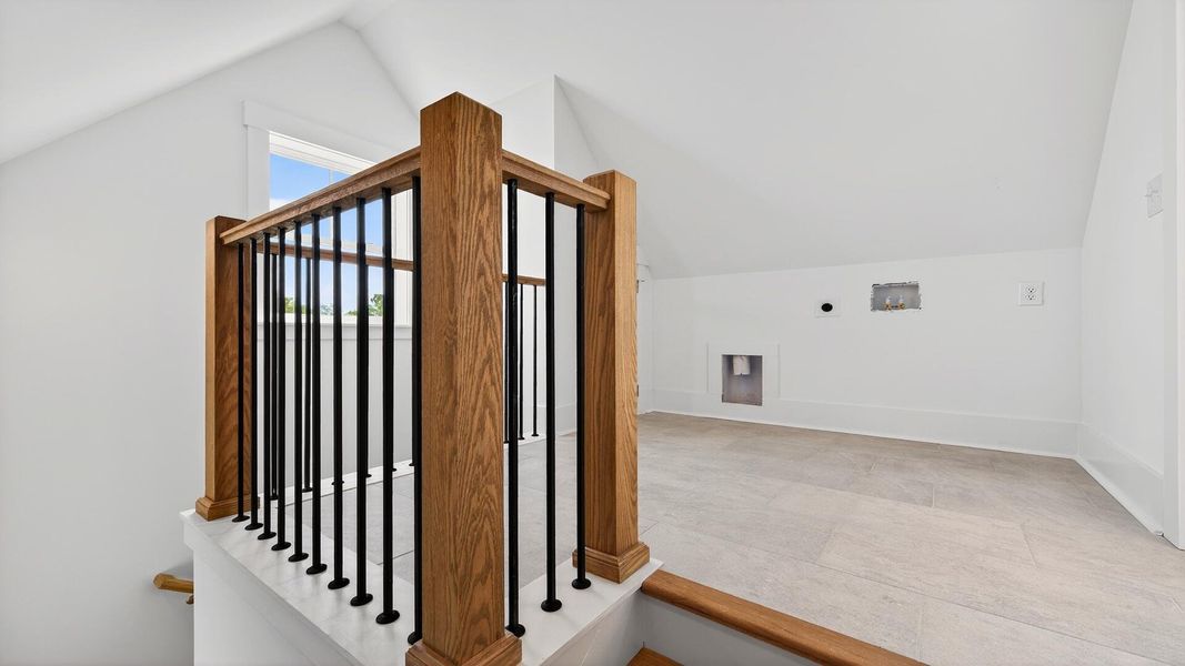 Spacious, unfurnished interior of a new home in Grants Court, Charleston (Image 21).