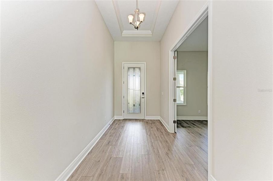 Spacious, unfurnished interior of a new home in Creek Ridge Preserve, Lithia (Image 40).