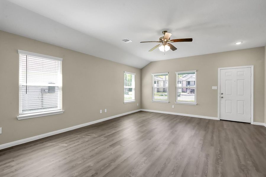 Spacious, unfurnished interior of a new home in , Cleveland (Image 7).