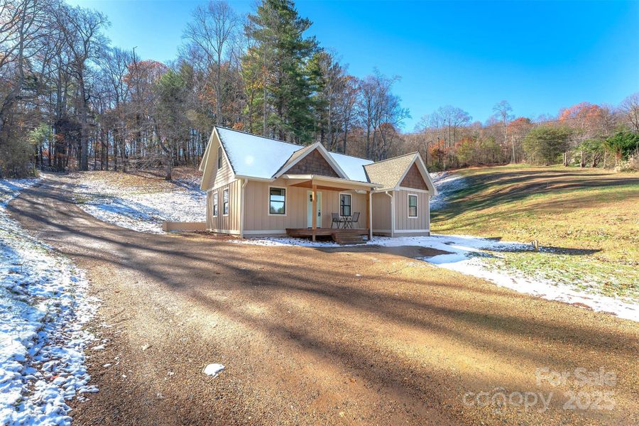 Image 37 of a home in .