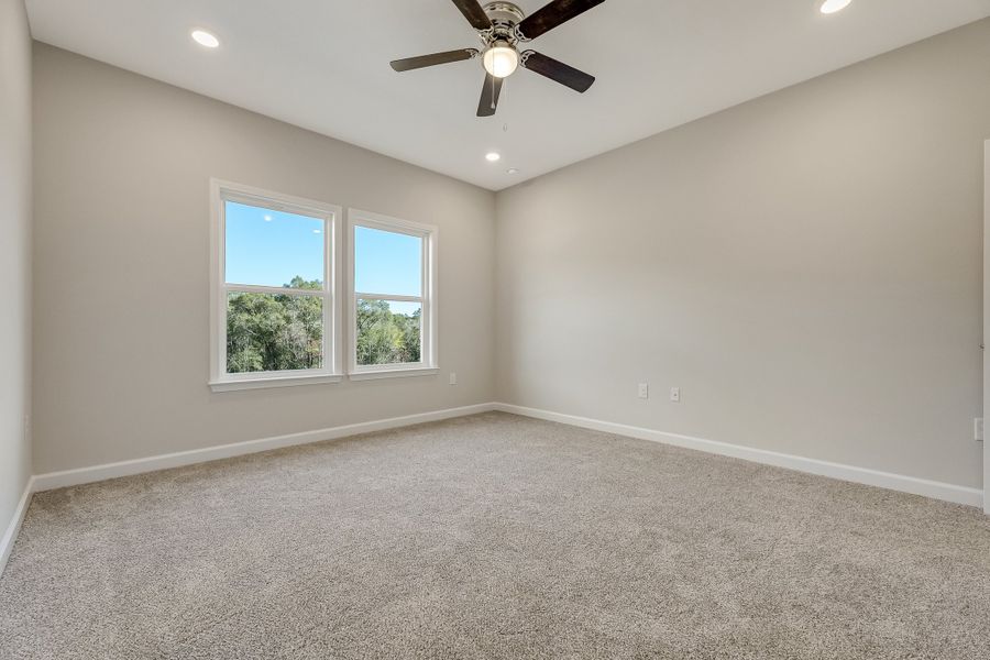 Spacious, unfurnished interior of a new home in Blossom Grove, Crestview (Image 37).