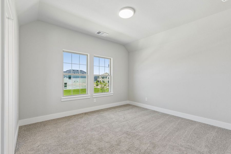 Spacious, unfurnished interior of a new home in Dove Hollow, Waxahachie (Image 31). Spacious, unfurnished interior of a new home in Dove Hollow, Waxahachie (Image 31).