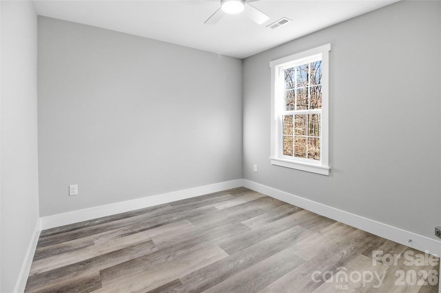 Spacious, unfurnished interior of a new home in , Gastonia (Image 9).