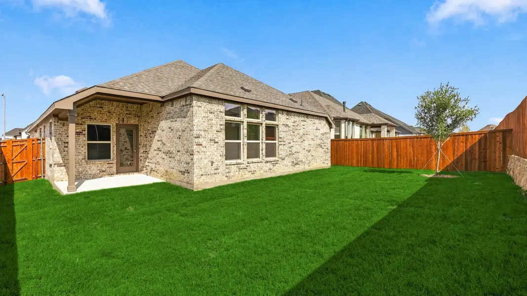 Exterior details and patio area of a home in Wildflower Ranch, Fort Worth (Image 2). Exterior details and patio area of a home in Wildflower Ranch, Fort Worth (Image 2).