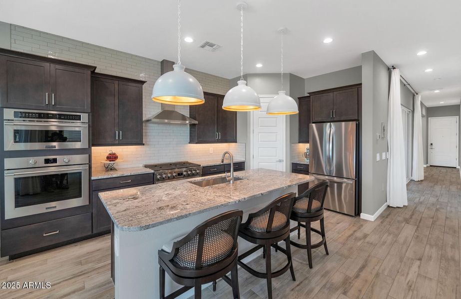 21840 N 61st Wy-large-018-030-21840 N 61